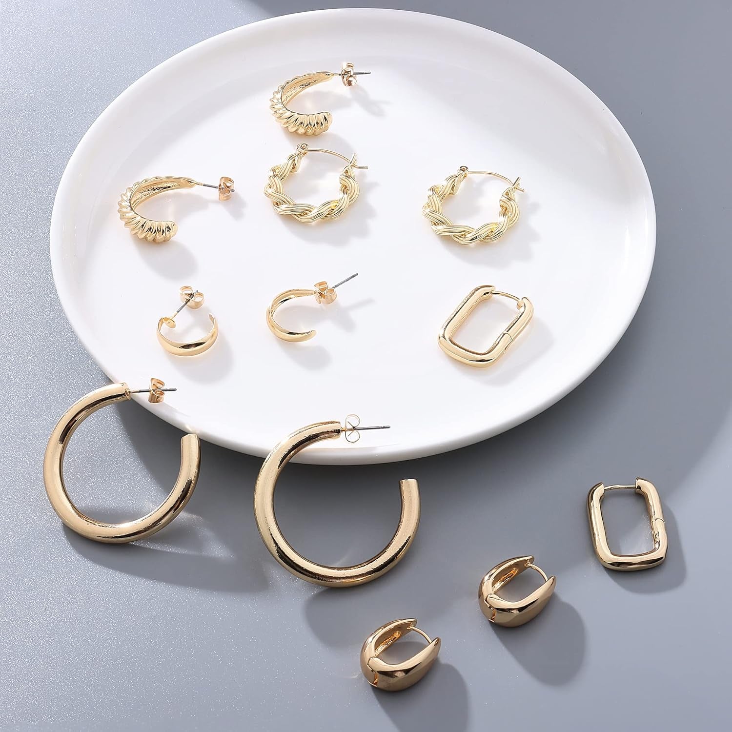 6 Pairs Gold Chunky Hoop Earrings for Women 14K Gold Plated Hoop Earrings Lightweight Hypoallergenic Thick Hoop Earrings Huggie Hoop Jewelry for Birthday/Christmas Gifts